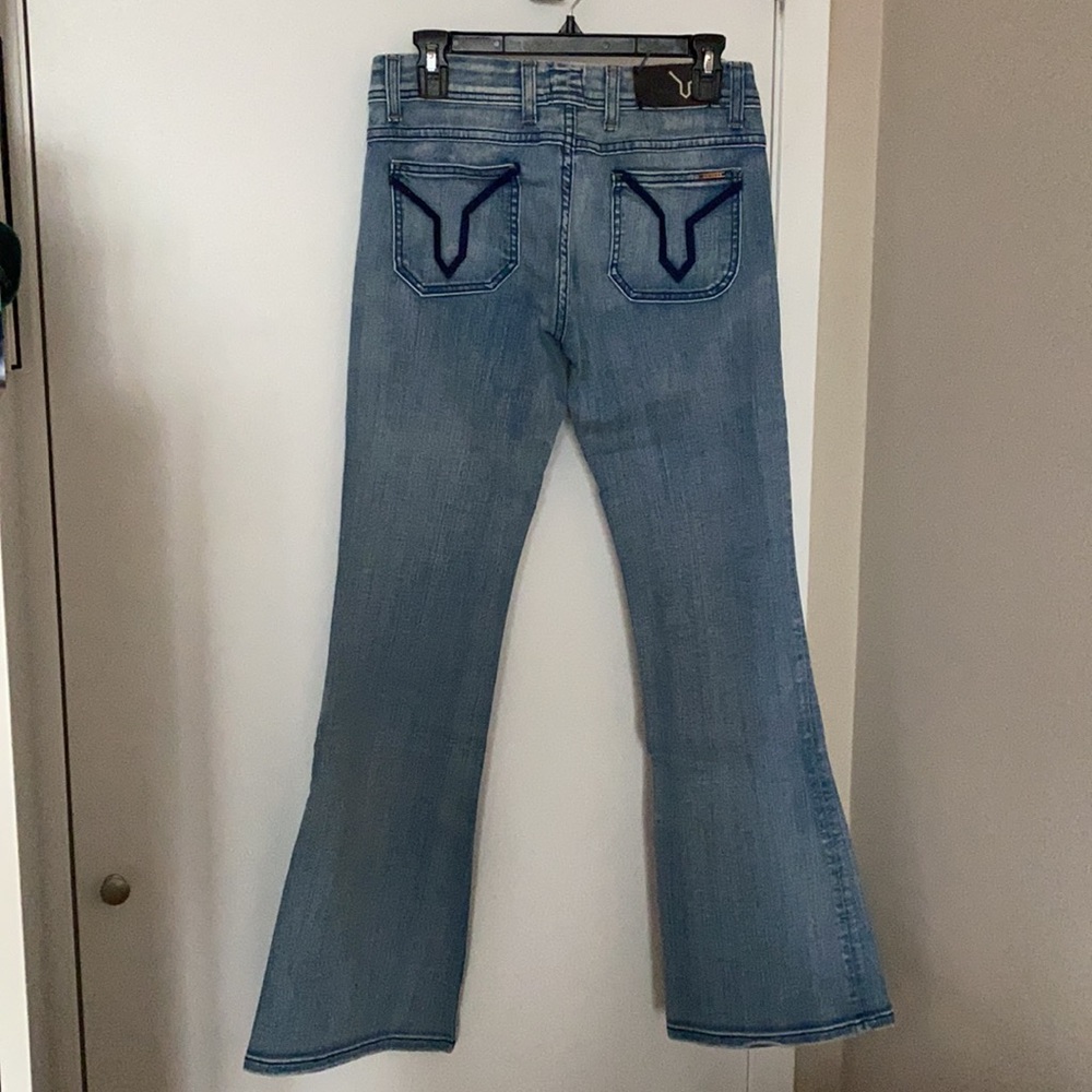 Women’s Vigoss denim - Picture 2 of 3
